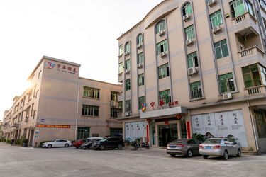 GUANGDONG YUHUA PLAYING CARDS CO.,LTD. Produktionslinie des Herstellers