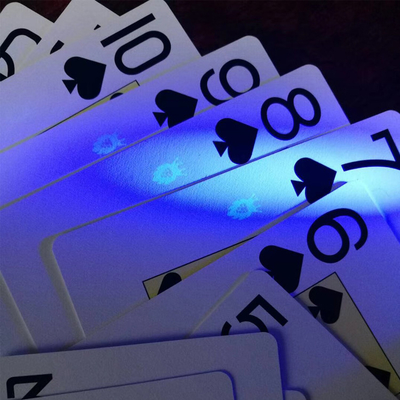 kaufen Custom Umweltschonende CMYK / Pantone Farbdruck Custom UV Markierte Casino-Spielkarten online manufacture