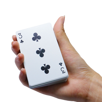 kaufen Deutsch-Schwarz-Kern-Papier-Poker-Deck-Casino-Spiel-Spielkarten-Casino-Grad für Freizeitaktivitäten und Geschenke online manufacture