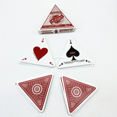 Individuelle Spielkarten in Dreiecksform im Großhandel mit individuellem Design und individuellem Druck