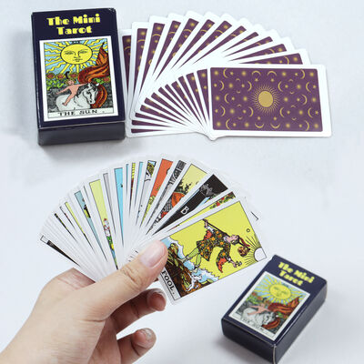 Großhandel kundenspezifisches Design 250gm Spielbrett Papier Druckbare Tarotkarten mit Leitfaden